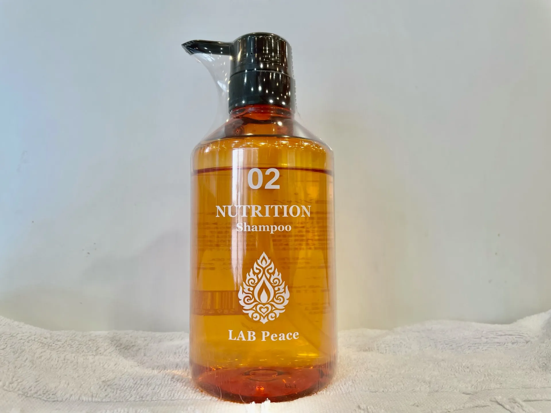 02.Nutrition Shampoo